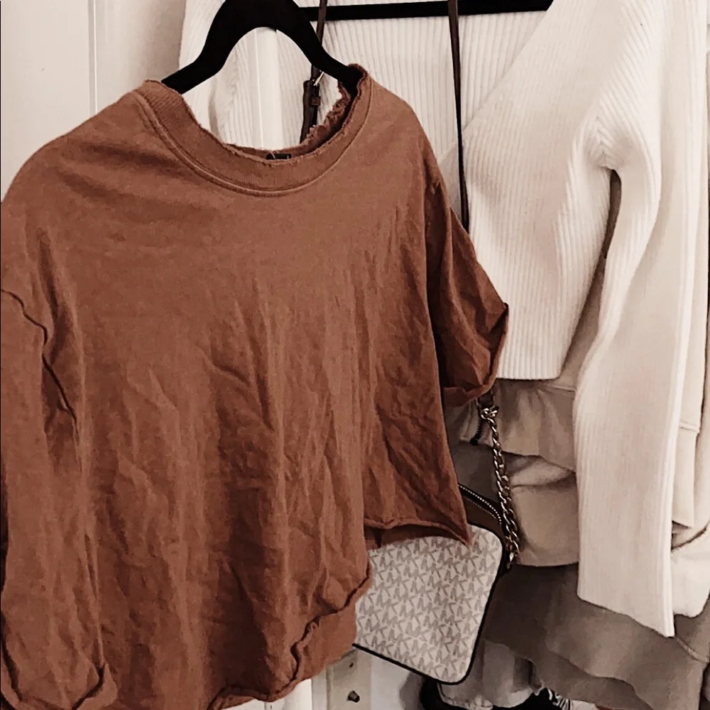 cropped tee - Picture 2 of 2